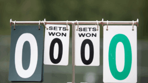 Everyone Plays Better When They Know the Score